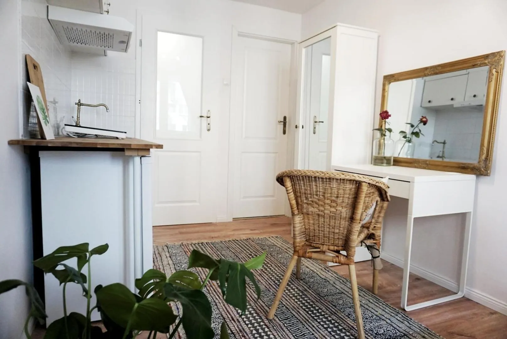 Panska 65 - Grey - Better Rental Warsaw 0*,  Poland